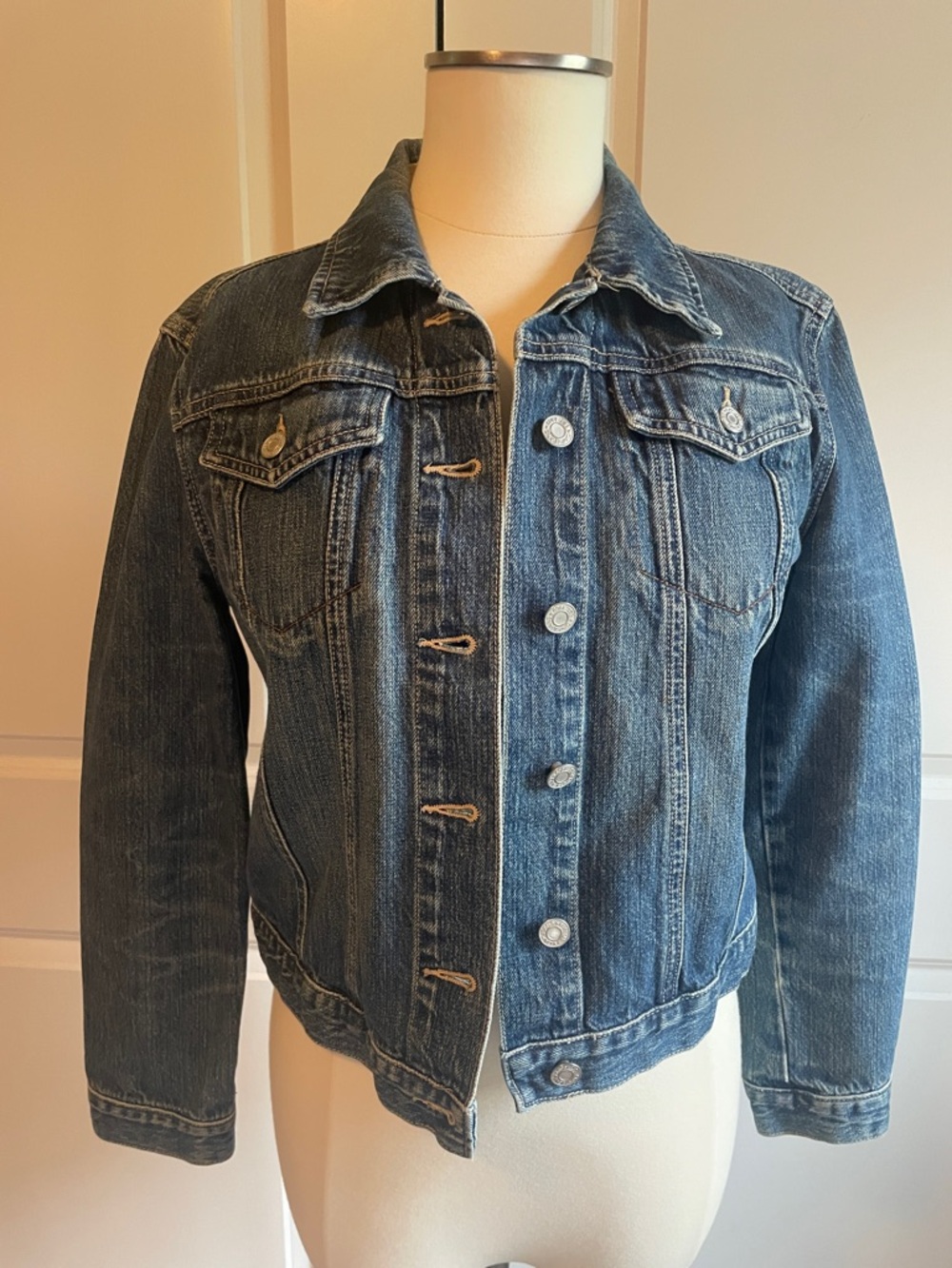 GAP Factory Women's Icon Blue Denim Jacket Size Small - Picture 1 of 6